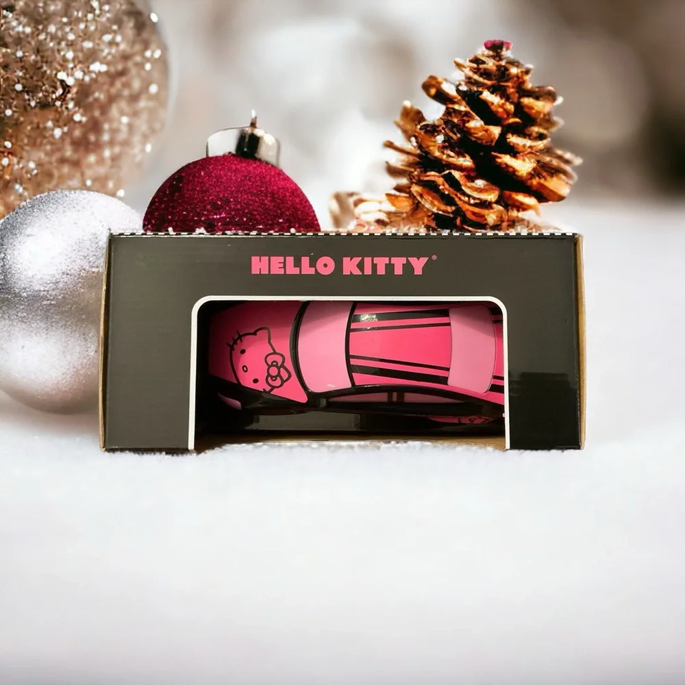 🎄Hello Kitty Cool Remote Control High Speed 32ft Distance Racing Car! - Picture 6 of 12
